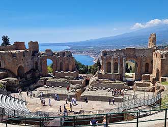 Lingula, ta jezična šola | Potopis po Siciliji - Taormina