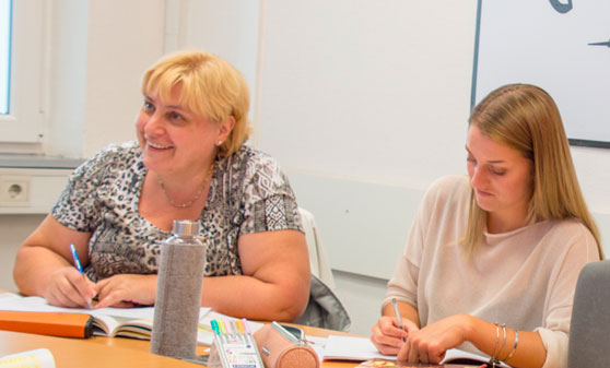 Lingula, ta jezična šola | Poletni tečaji za odrasle